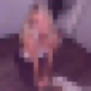 Rym, 22 ans, en ligne à Molinet pour une rencontre coquine