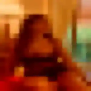 Sexy Urielle, 38 ans à Montignac-Lascaux - la contacter