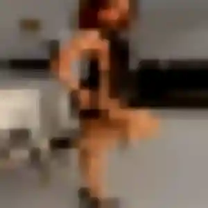 Christelle, 40 ans, connectée à Montmartin-sur-Mer pour un plan cul