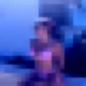 Sexy Prisca, 24 ans à Motteville - voir sa photo