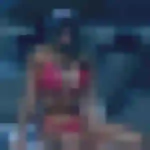 Alix, 28 ans, dispo pour plan cul à Moulins-en-Bessin