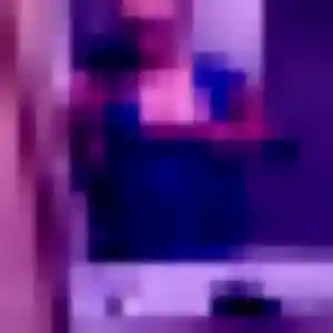 Stephanie de Mours-Saint-Eusèbe, 25 ans - plan cul sans prise de tête