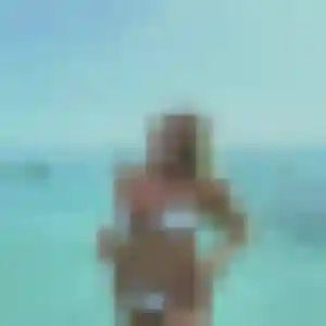 Photo privée de Bertrane, 25 ans à Neschers - plan discret