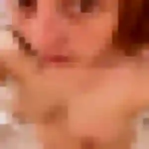 Photo sexy de Eugenie, 33 ans à Neuvy-sur-Loire - plan discret