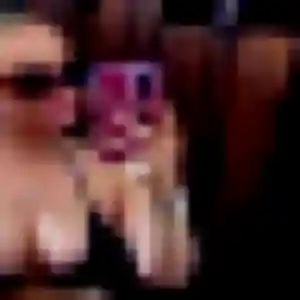 Photo de Rosemarie à Niederhaslach (22 ans) - plan cul discret