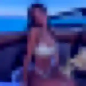Aurore, 30 ans, en ligne à Noailly pour une rencontre coquine