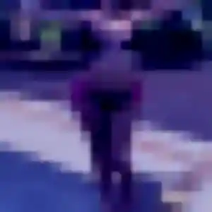Louise, 25 ans, connectée à Nohanent pour une rencontre coquine