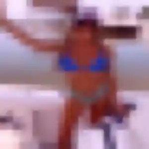 Aurore, femme de 22 ans veut plan cul à Nouans-les-Fontaines