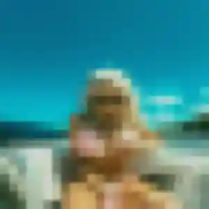 Amira, 22 ans, connectée à Orbigny pour une rencontre coquine