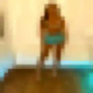 Anne-Charlotte, 42 ans, cherche un plan cul à Ormes