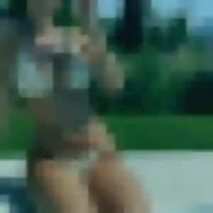 Anouk (37 ans) à Ouches propose un plan cul ce soir