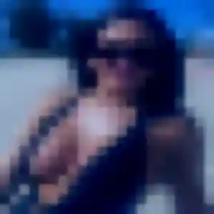 Charlotte de Oudezeele, 33 ans - plan cul sans prise de tête