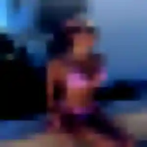 Hilary (22 ans) à Ousson-sur-Loire cherche une rencontre aujourd'hui