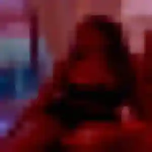 Roxane, 22 ans, dispo pour plan cul à Ouveillan