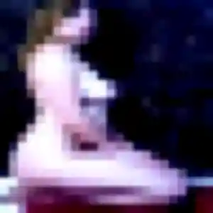 Nora, fille de 37 ans cherche plan cul à Pas-en-Artois