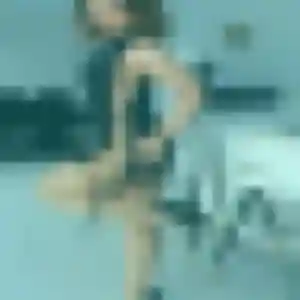 Leontine, 25 ans, connectée à Paslières pour une rencontre coquine