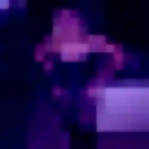 Violette, 22 ans, connectée à Péone pour une rencontre coquine