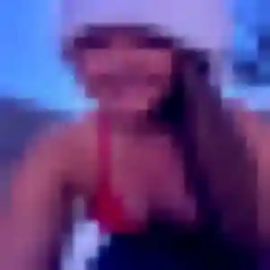 Jolie Debora, 22 ans à Périgné - voir sa photo