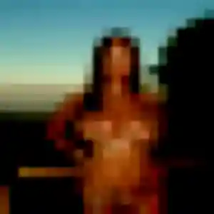 Rejoins Regine, 40 ans à Perrier en t'inscrivant