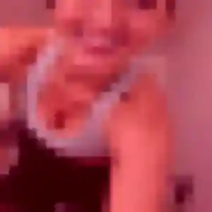 Yasmine, 40 ans, disponible à Peyrehorade pour un plan cul