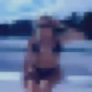 Eva, 24 ans, en ligne à Pierreville pour une rencontre coquine