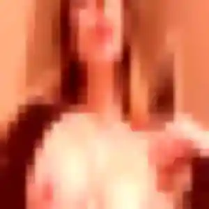Ava, 35 ans, en ligne à Pin pour un plan cul