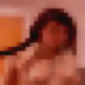 Yasmine (43 ans) à Plœuc-L'Hermitage cherche une rencontre ce soir