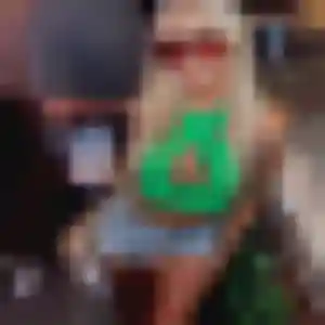 Olga, 27 ans, disponible à Plouasne pour un plan cul