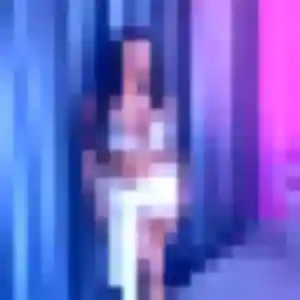 Photo de Aurelie à Poncins (40 ans) - plan cul discret