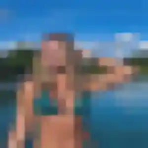 Rencontre Brunehilde, 22 ans à Pouilly-les-Nonains en privé