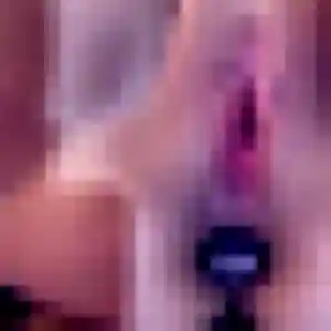 Photo exclusive de Viviane, 22 ans à Poulainville - rencontre coquine