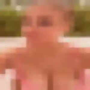 Rencontre Lena, 36 ans à Preuschdorf en privé