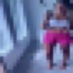 Delia, 24 ans, en ligne à Prix-lès-Mézières pour une rencontre coquine