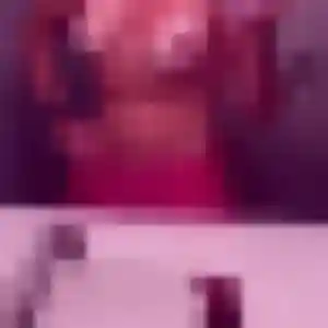 Photo de Josiane à Puymoyen (26 ans) - plan cul discret