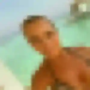 Flore, 26 ans, en ligne à Quint-Fonsegrives pour une rencontre coquine