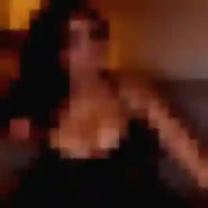Alexandra (24 ans) à Remilly Les Marais cherche une rencontre maintenant