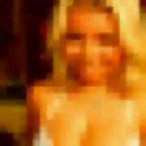 Oceane, 45 ans, en ligne à Revel pour un plan cul