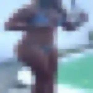 Salima, 41 ans, disponible à Reyrieux pour une rencontre coquine
