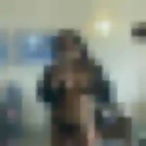 Flavie, femme de 26 ans veut plan cul à Ria-Sirach
