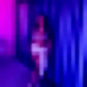 Kim, femme de 22 ans propose plan cul à Riec-sur-Bélon