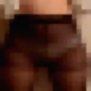 Photo de Aurelie à Rieux-Minervois (45 ans) - plan cul gratuit