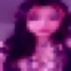 Belle Delphine, 22 ans à Romegoux - la contacter
