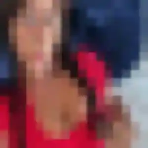 Contacte Touria, 36 ans à Romillé en privé