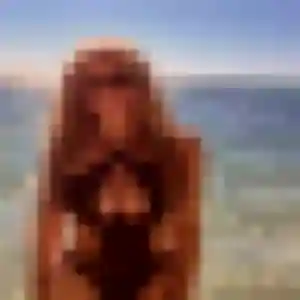 Bettina, 37 ans, connectée à Rouillac pour un plan cul