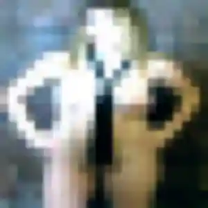 Estee, 33 ans, en ligne à Rouvres pour une rencontre coquine