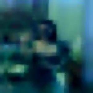 Prisca (34 ans) à Sahurs propose un plan cul ce soir
