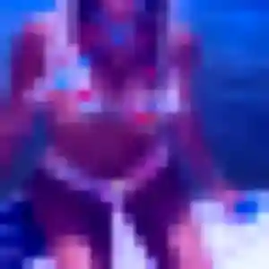 Yvonne, fille de 33 ans propose plan cul à Saint-Agnant-de-Versillat
