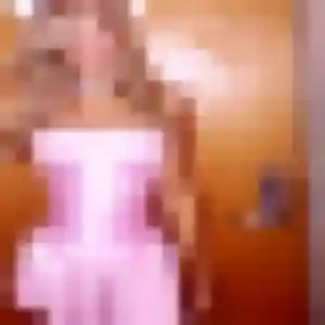 Estelle, 36 ans, connectée à Saint-Alban-Leysse pour une rencontre coquine