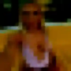 Profil de Valentina à Saint Antoine l'Abbaye (27 ans) - plan cul discret