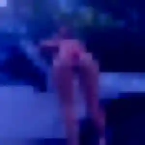 Clemence, fille de 36 ans veut plan cul à Saint-Aubin-de-Locquenay